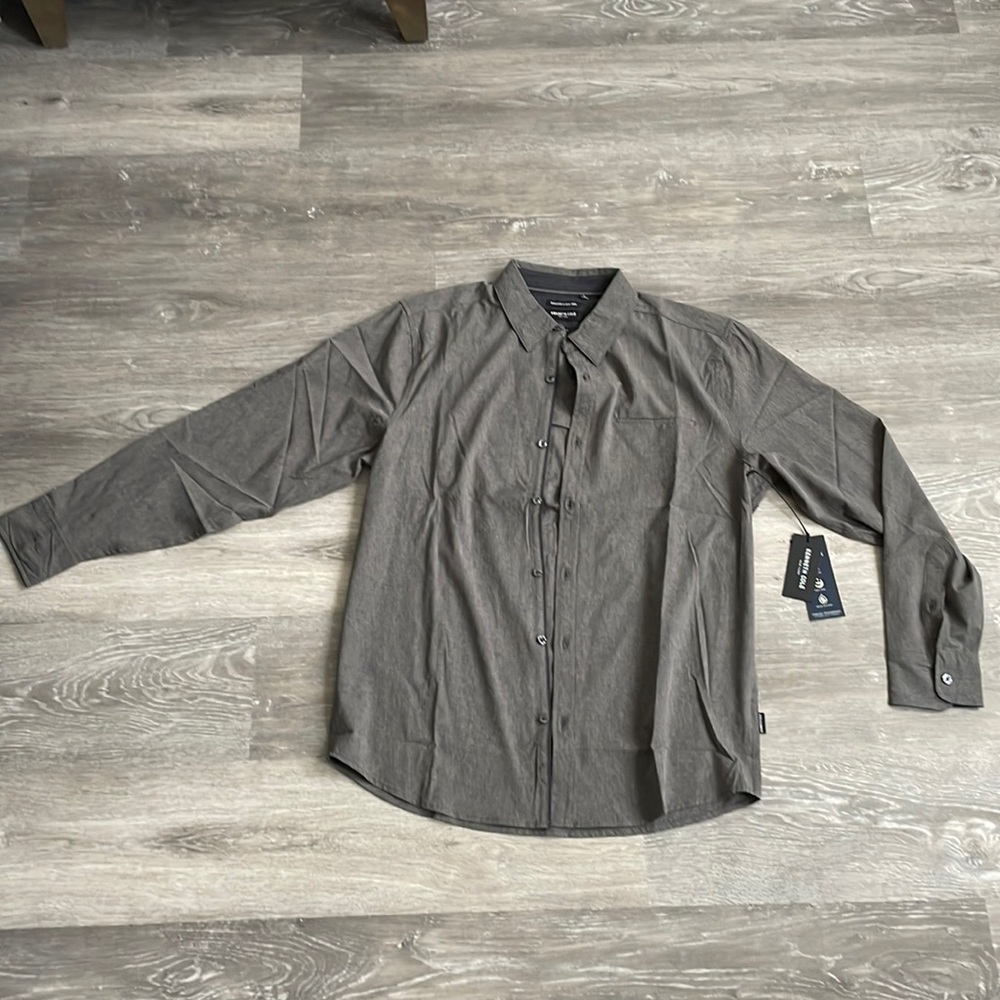 NWT mens shirt